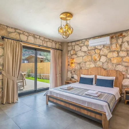 Tas , Sehre Cok Yakin Villa Kas