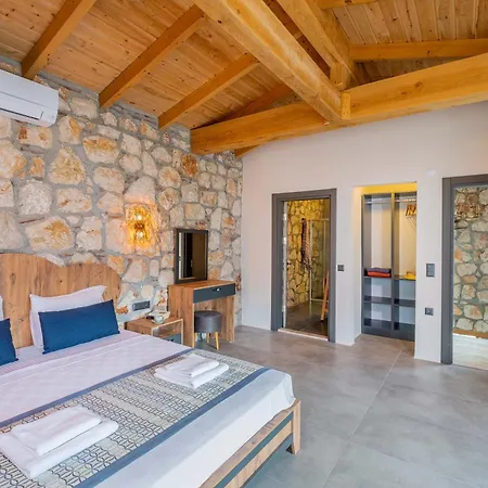 Tas , Sehre Cok Yakin Villa Kas